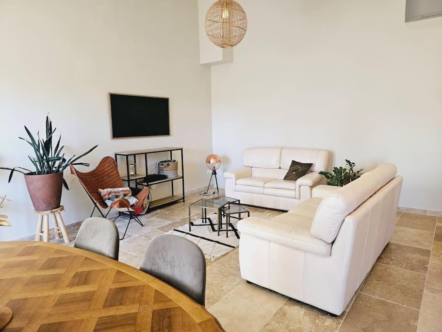 Le Gite De La Marquise - Elegant Appartement Avec Terrasse - Montboucher-sur-Jabron Bagian luar foto